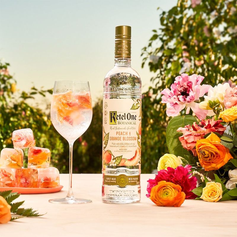 Spritz Ketel One Botanical Peach & Orange Blossom