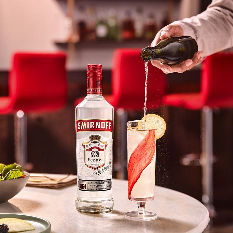 735557-vodka-smirnoff-600ml_4