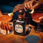 766102-tequila-donjulioanejo_4