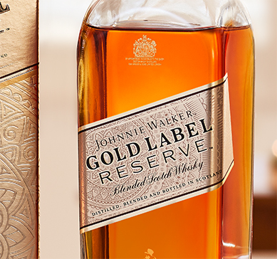 Garrafa da bebida Johnnie Walker Gold Label Reserve.
